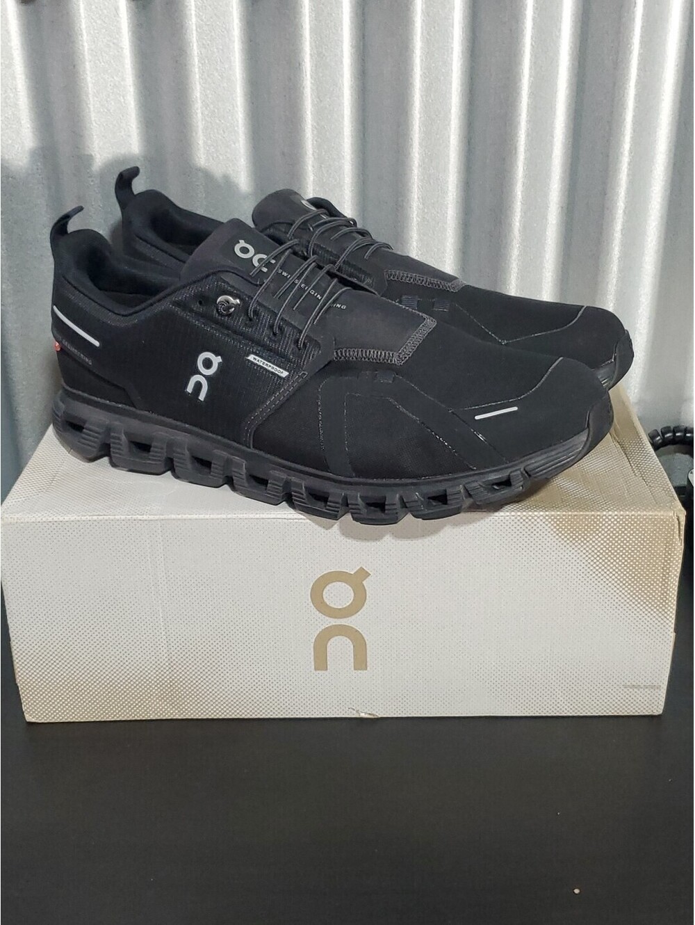 On Cloud 6 Waterproof Men's Black/Black Shoes 3MF10061043 Sz. 12.5 NEW